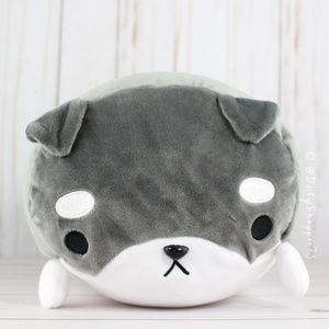 yamani plush dog